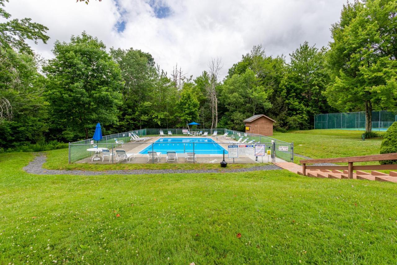 Redwood Retreat In Windham - Pool! Tennis!